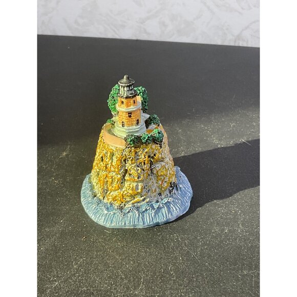 Miniature Lighthouse On Cliff Figurine With Water Base - Picture 2 of 6